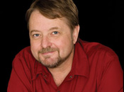 Author Urrea to be honored for works of life, loss, triumph